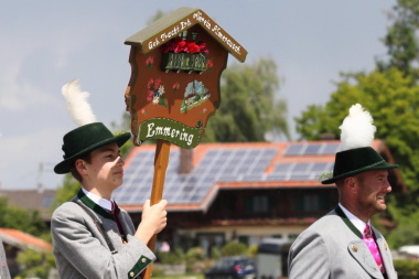 Almenrausch Emmering Trachtenfest Mai 2025 in Baiernrain 